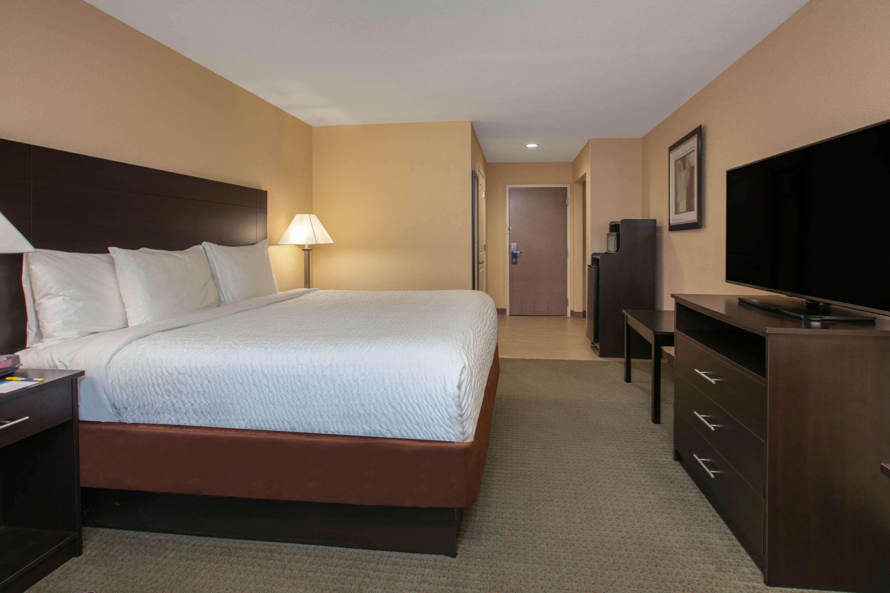 Days Inn & Suites By Wyndham Florence/Jackson Area Exteriér fotografie