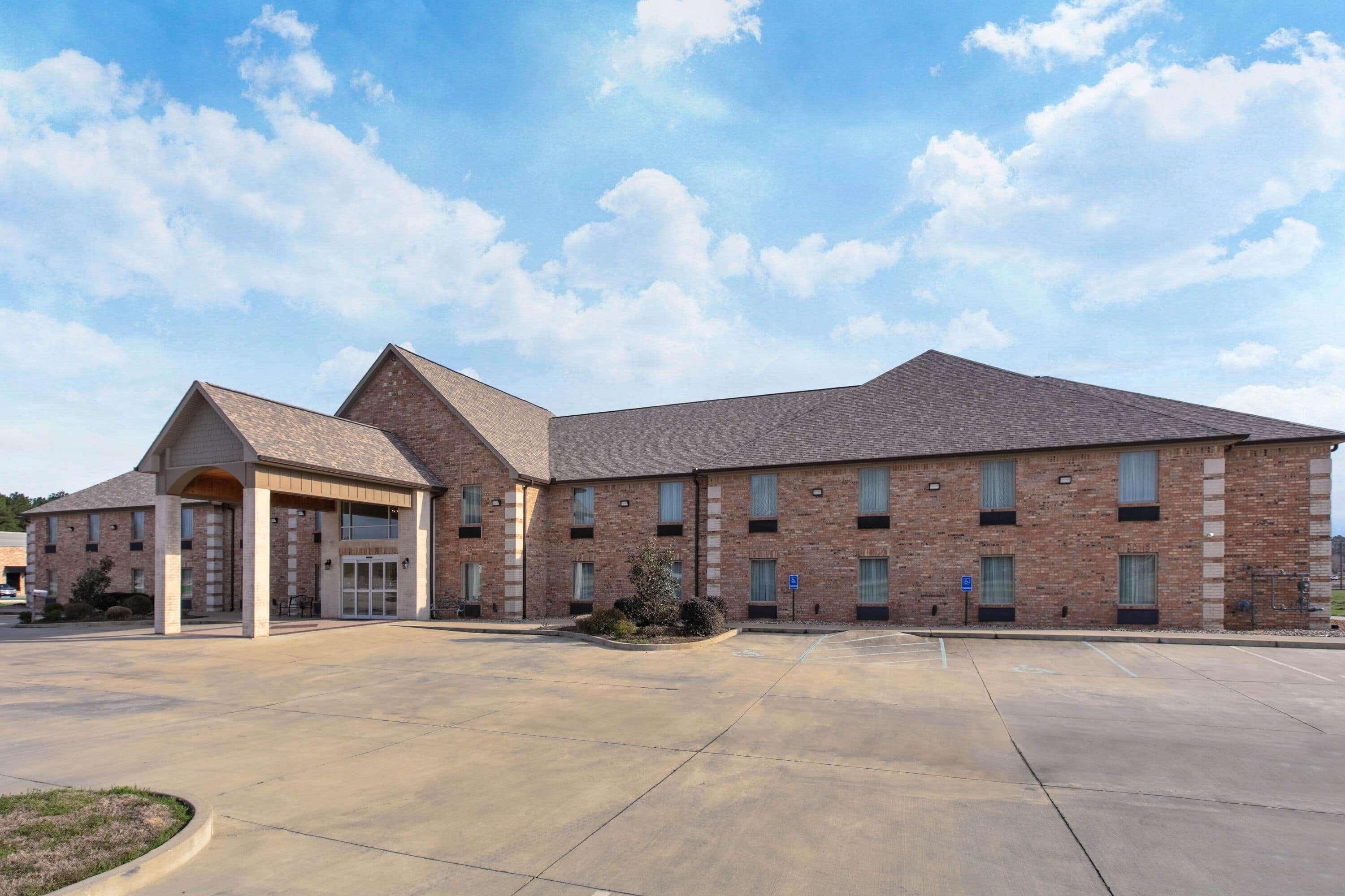 Days Inn & Suites By Wyndham Florence/Jackson Area Exteriér fotografie