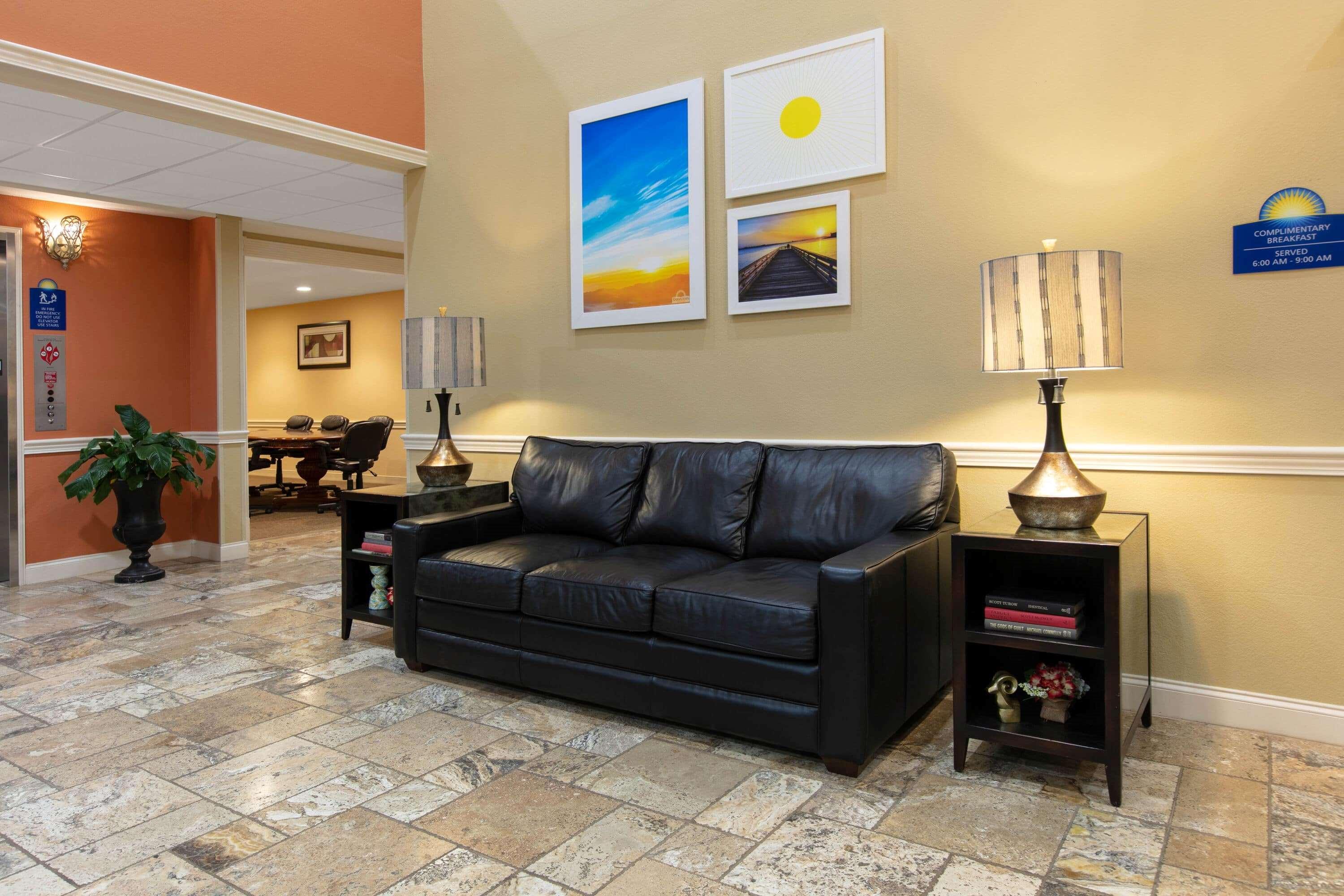 Days Inn & Suites By Wyndham Florence/Jackson Area Exteriér fotografie